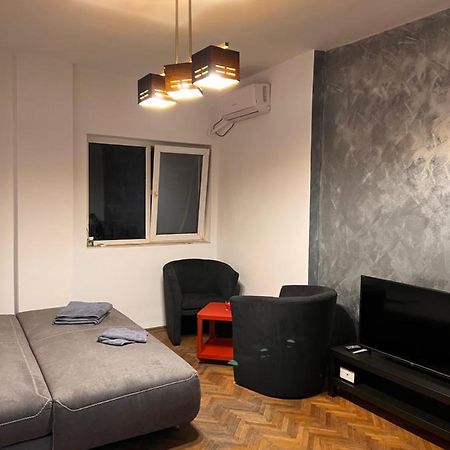 Emi Apartaments Bucarest Esterno foto