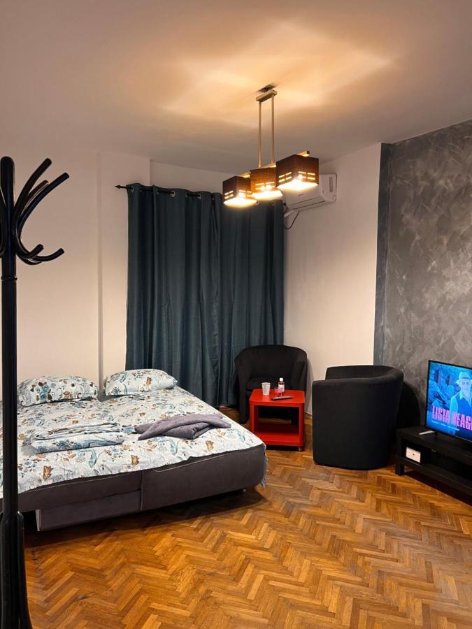 Emi Apartaments Bucarest Esterno foto